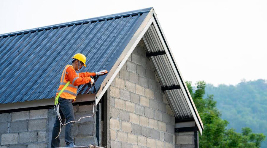 Professional residential roofers in South Range, WI